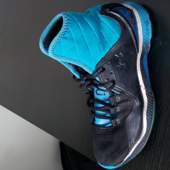 Under Armour Micro G Cam Newton SZ.8.5 Pre-owned Blue& Black. hi top - Picture 5 of 8
